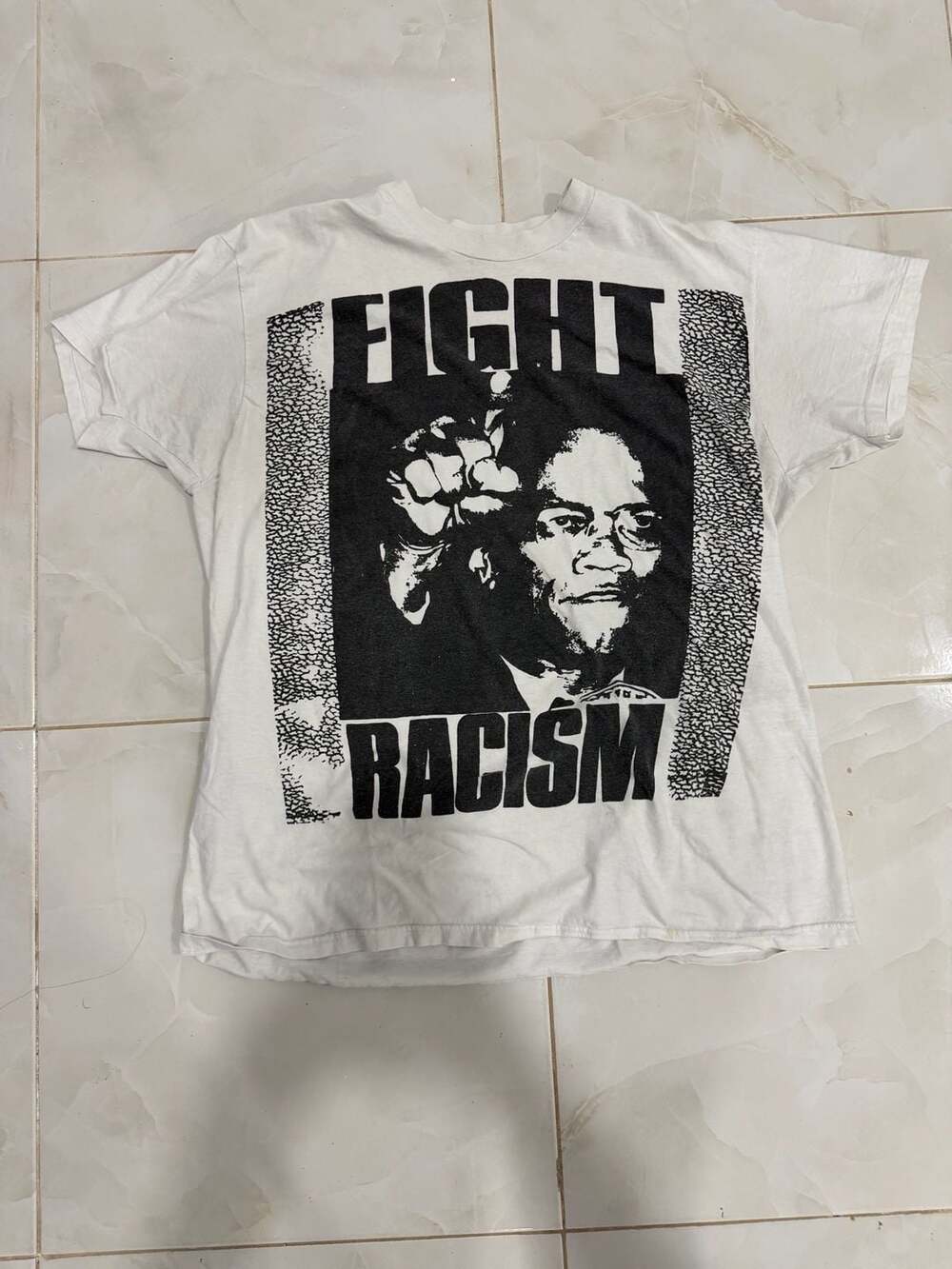 VTG Malcolm X Fight Racism Graphic Tee White 21x26 Single Stitch
